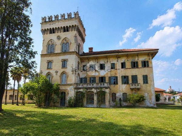 casa indipendente in vendita a Lessona