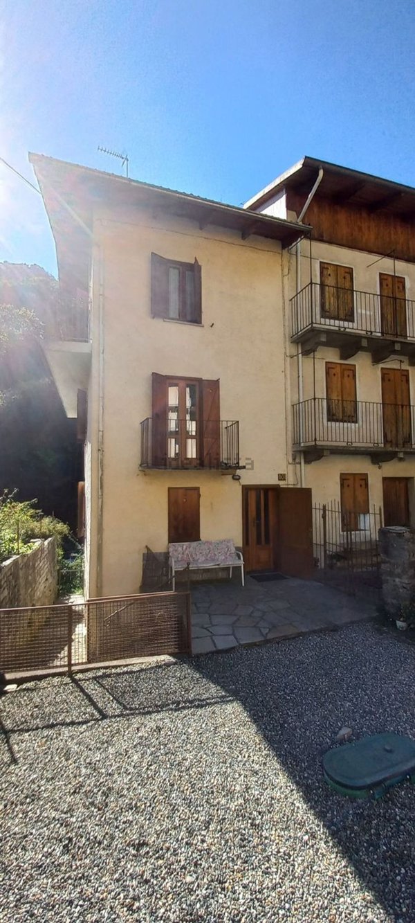 casa semindipendente in vendita a Campiglia Cervo