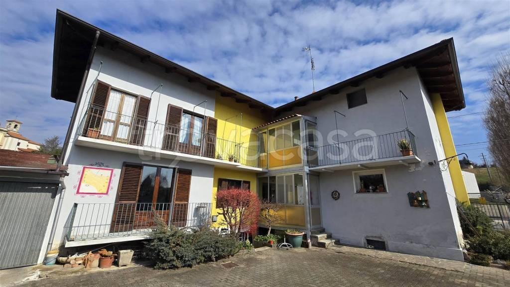 casa indipendente in vendita a Quaregna Cerreto in zona Quaregna