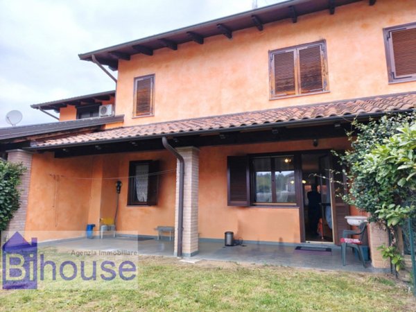 casa indipendente in vendita a Quaregna Cerreto in zona Quaregna