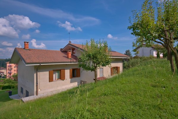 casa indipendente in vendita a Quaregna Cerreto