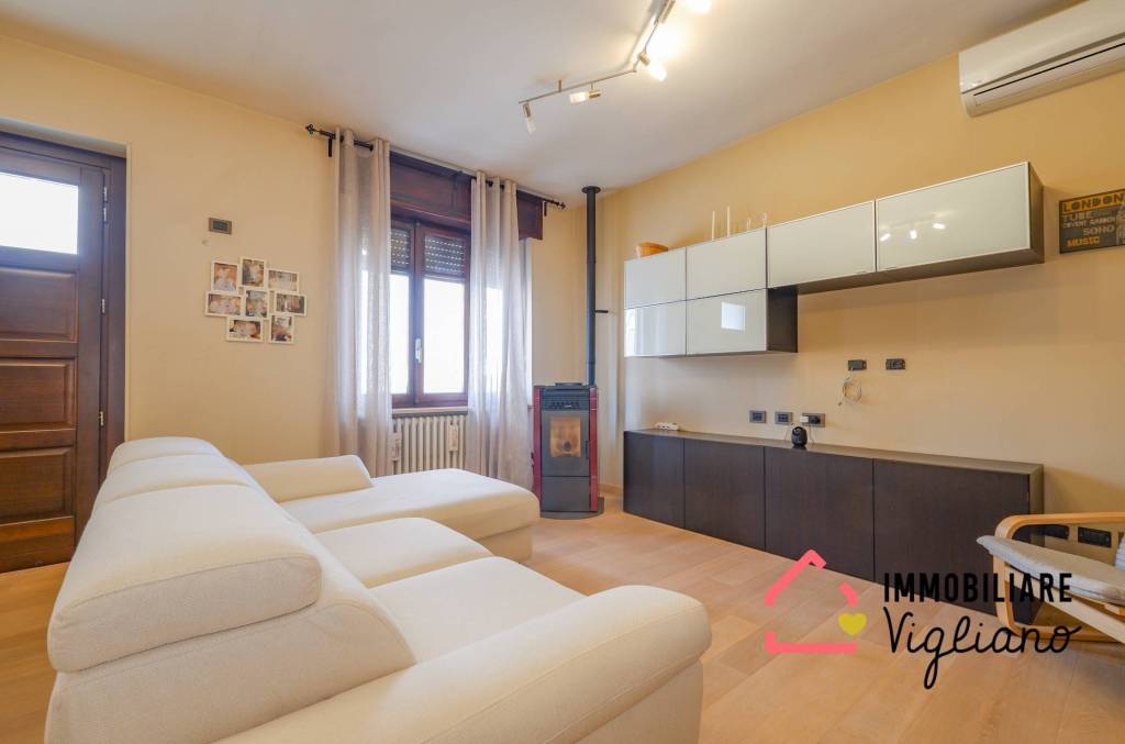 casa indipendente in vendita a Quaregna Cerreto