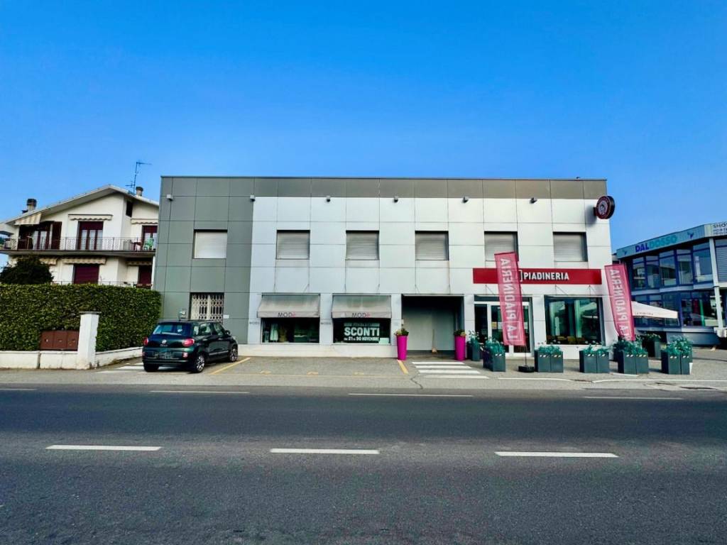 negozio in vendita a Quaregna Cerreto in zona Quaregna