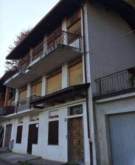 casa indipendente in vendita a Valdilana in zona Vico