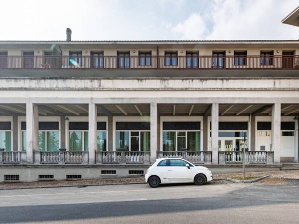 negozio in vendita a Valdilana in zona Centro Zegna