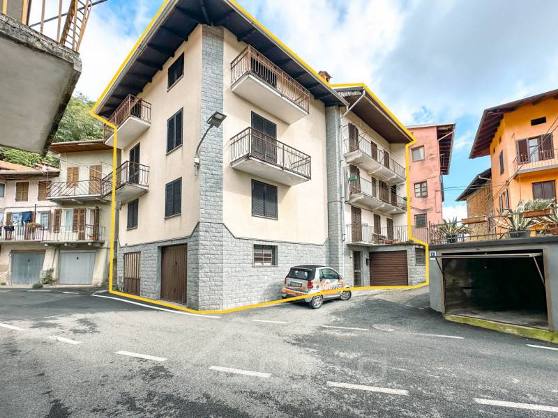 casa indipendente in vendita a Valdilana