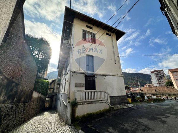 appartamento in vendita a Valdilana in zona Vico