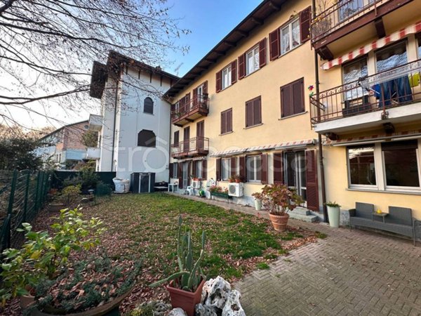appartamento in vendita a Valdilana in zona Pratrivero