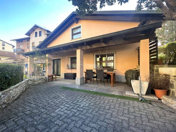 casa indipendente in vendita a Valdilana in zona Vico