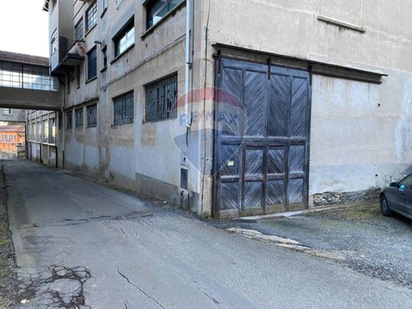 locale di sgombero in vendita a Valdilana in zona Mosso