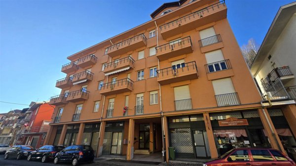 appartamento in vendita a Valdilana in zona Vico