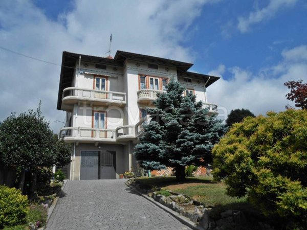 casa indipendente in vendita a Valdilana in zona Vico