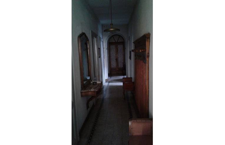 intera palazzina in vendita a Valdilana