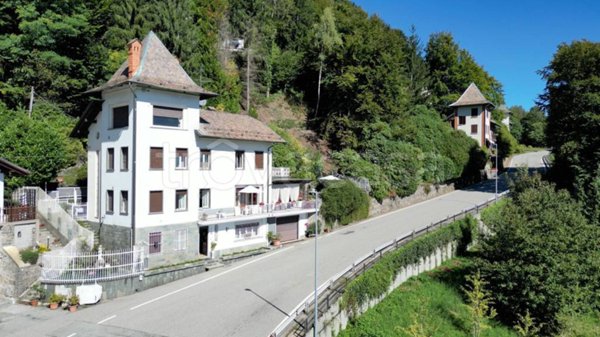 casa indipendente in vendita a Valdilana in zona Vico
