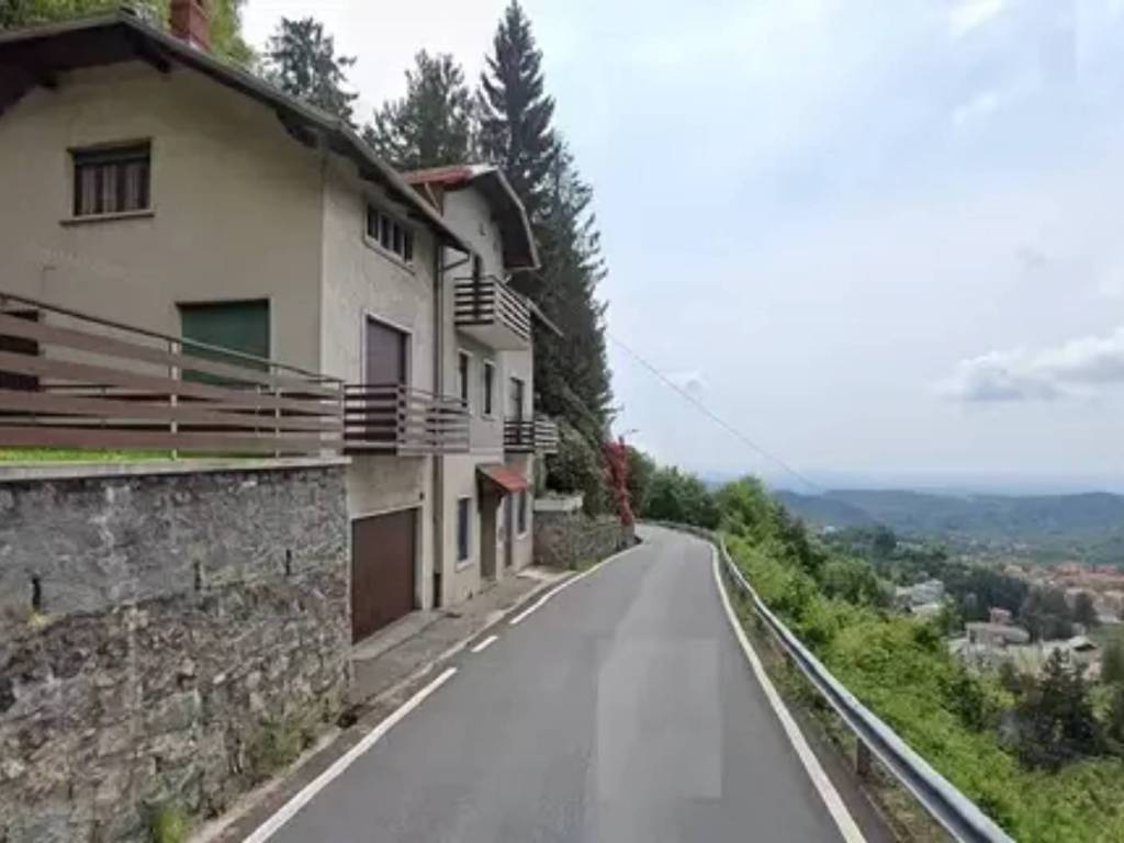 casa indipendente in vendita a Valdilana