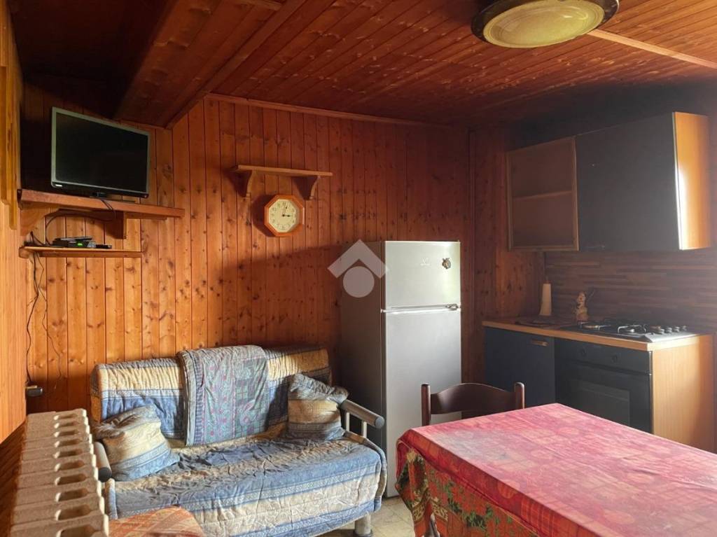 casa indipendente in vendita a Valdilana