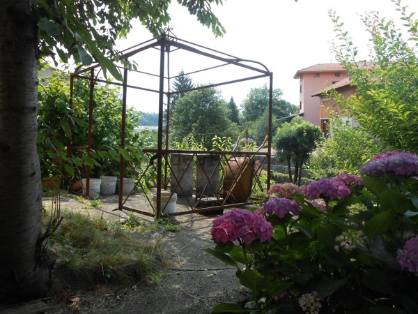 casa indipendente in vendita a Valdilana
