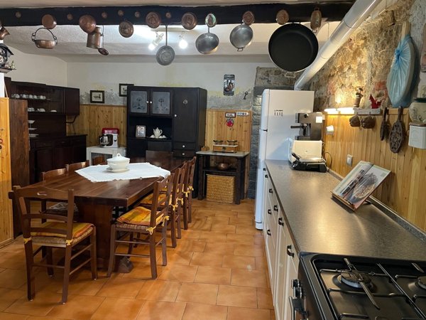 casa indipendente in vendita a Valdilana