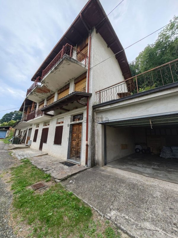 casa indipendente in vendita a Valdilana in zona Mosso