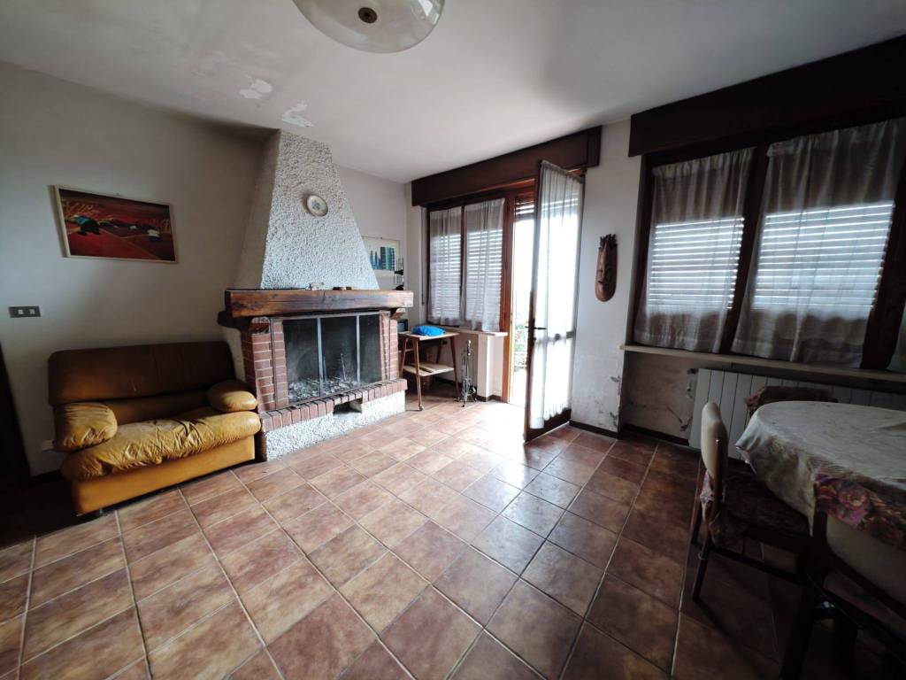 appartamento in vendita a Valdilana in zona Mosso