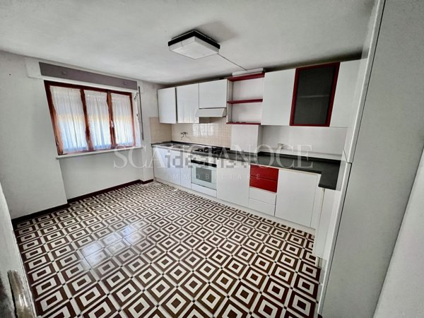 casa indipendente in vendita a Valdilana