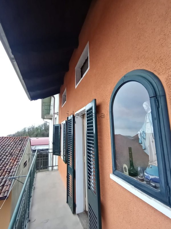 casa indipendente in vendita a Valdilana in zona Vico