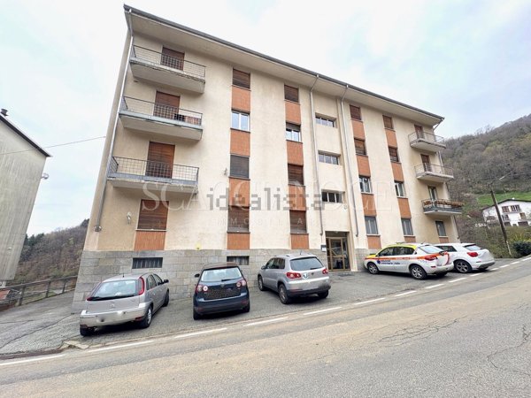 appartamento in vendita a Valdilana in zona Pistolesa