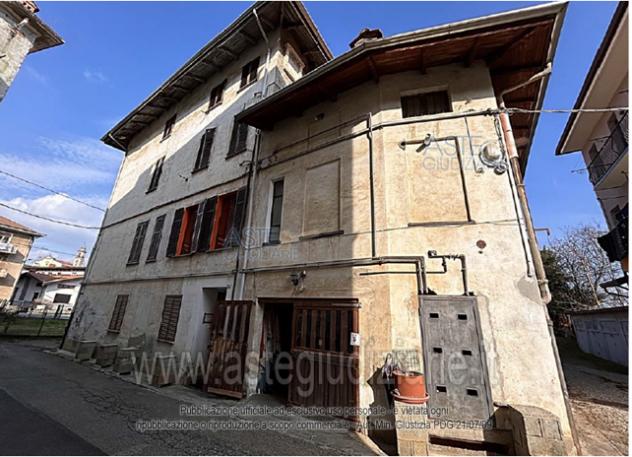 appartamento in vendita a Valdilana in zona Guala