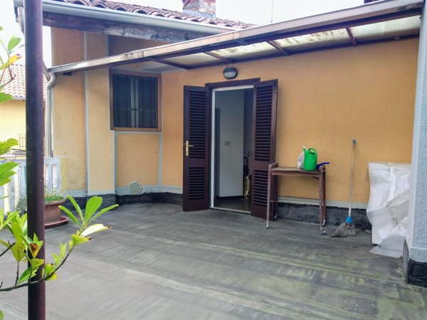casa indipendente in vendita a Valdilana in zona Trivero
