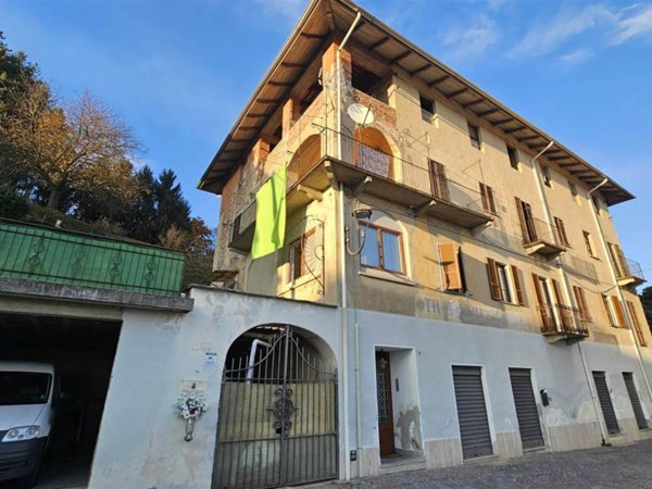 casa semindipendente in vendita a Valdilana in zona Vico