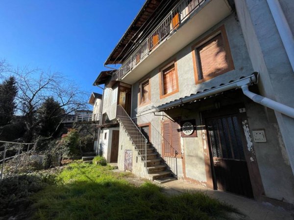 casa indipendente in vendita a Valdilana