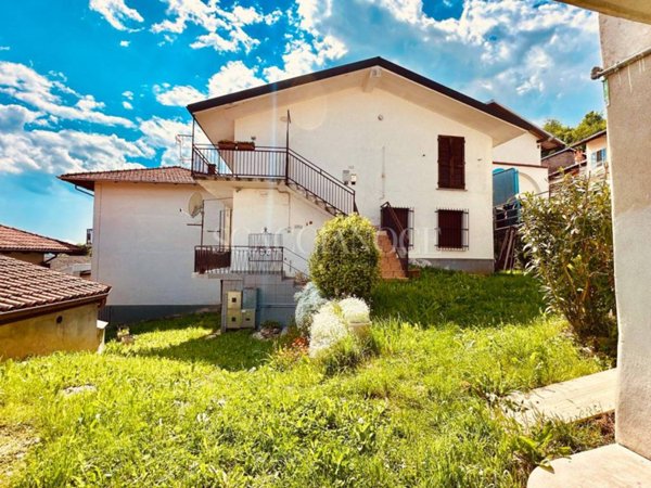 appartamento in vendita a Valdilana in zona Bulliana