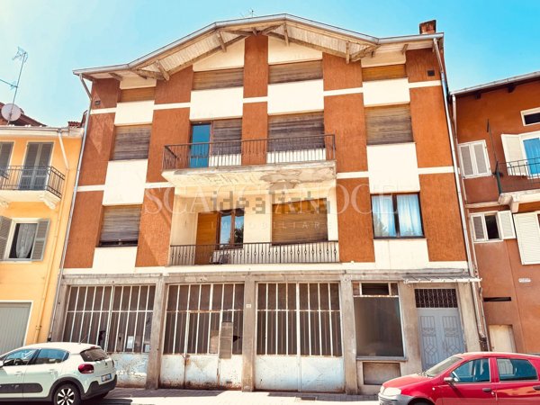 casa indipendente in vendita a Valdilana in zona Vico