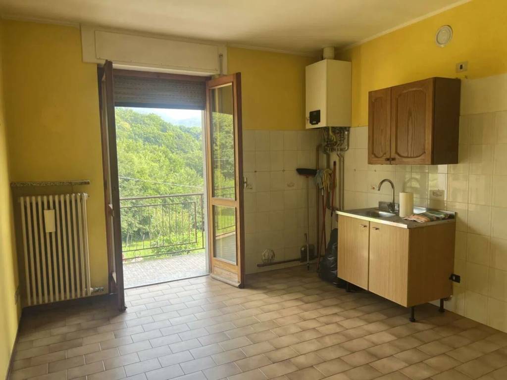 appartamento in vendita a Valdilana in zona Vico