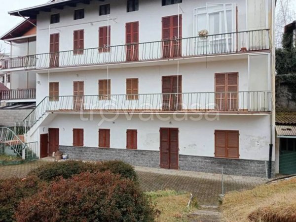 casa indipendente in vendita a Valdilana in zona Vico