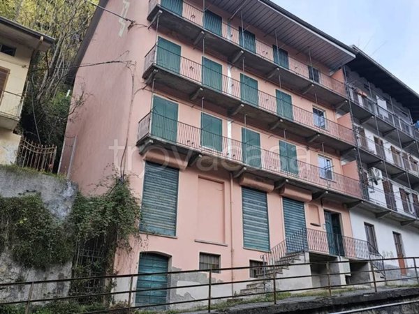 appartamento in vendita a Valdilana in zona Vico