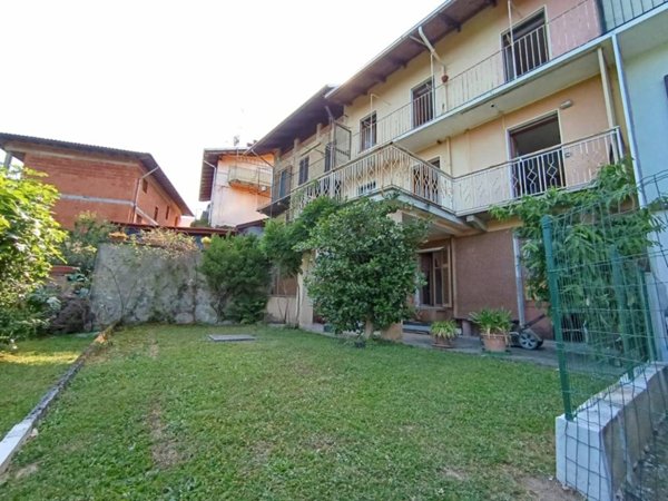 casa semindipendente in vendita a Valdilana in zona Mosso