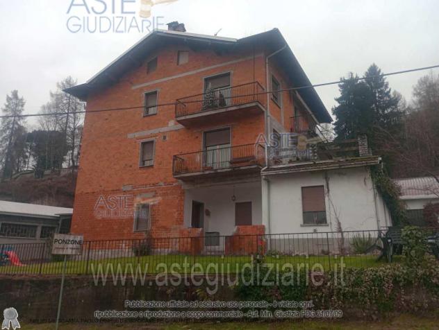 appartamento in vendita a Valdilana in zona Ponzone