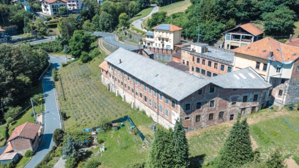 capannone in vendita a Valdilana in zona Trivero