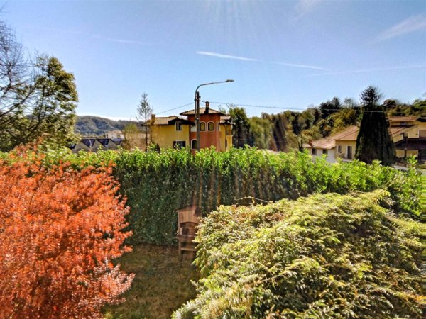 casa indipendente in vendita a Valdilana in zona Vico