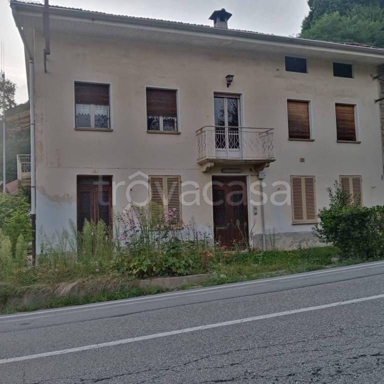 casa indipendente in vendita a Valdilana in zona Vico