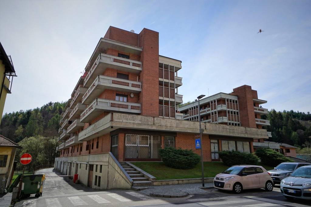 appartamento in vendita a Valdilana in zona Vico