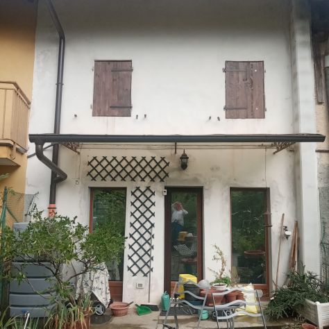 casa indipendente in vendita a Valdilana in zona Piana