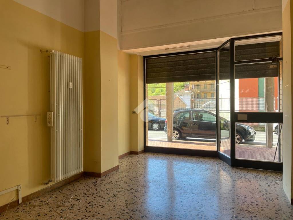 negozio in vendita a Valdilana in zona Valle Mosso