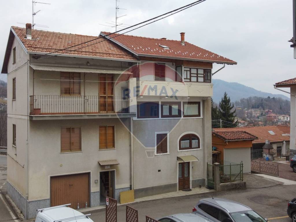 casa indipendente in vendita a Valdilana in zona Vico