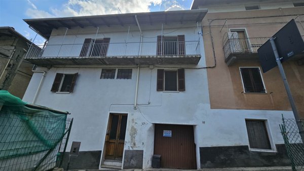 casa indipendente in vendita a Valdilana in zona Mosso