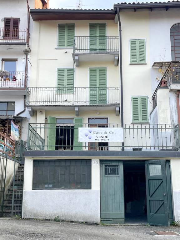 casa indipendente in vendita a Valdilana in zona Vico
