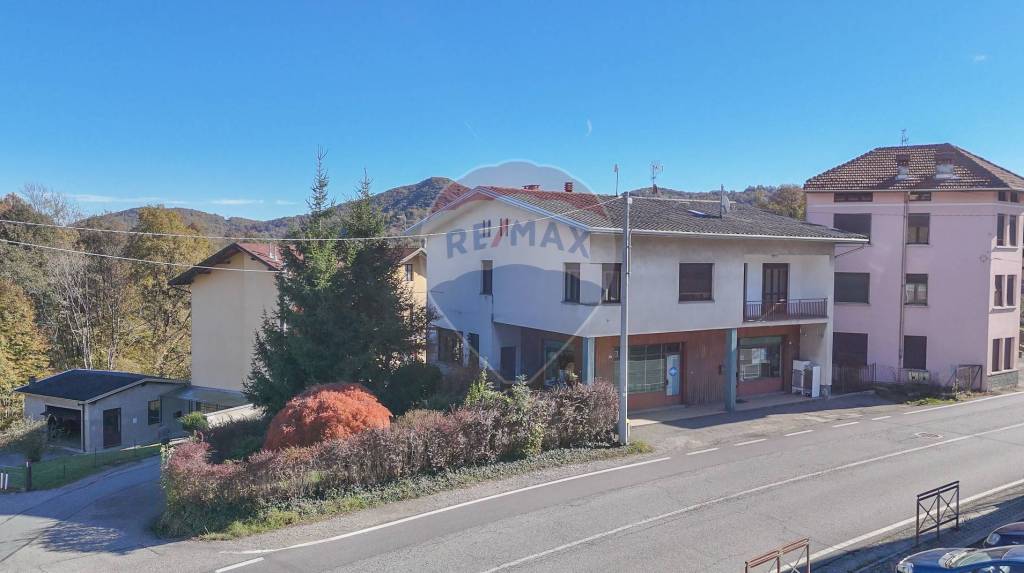 casa indipendente in vendita a Valdilana in zona Vico