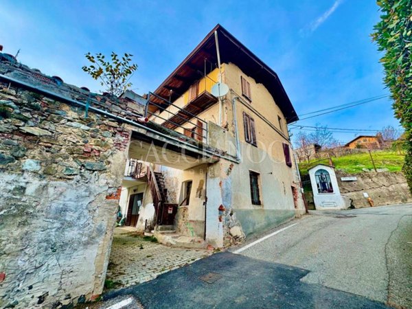 casa indipendente in vendita a Valdilana in zona Mosso