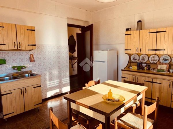 appartamento in vendita a Valdilana in zona Lora